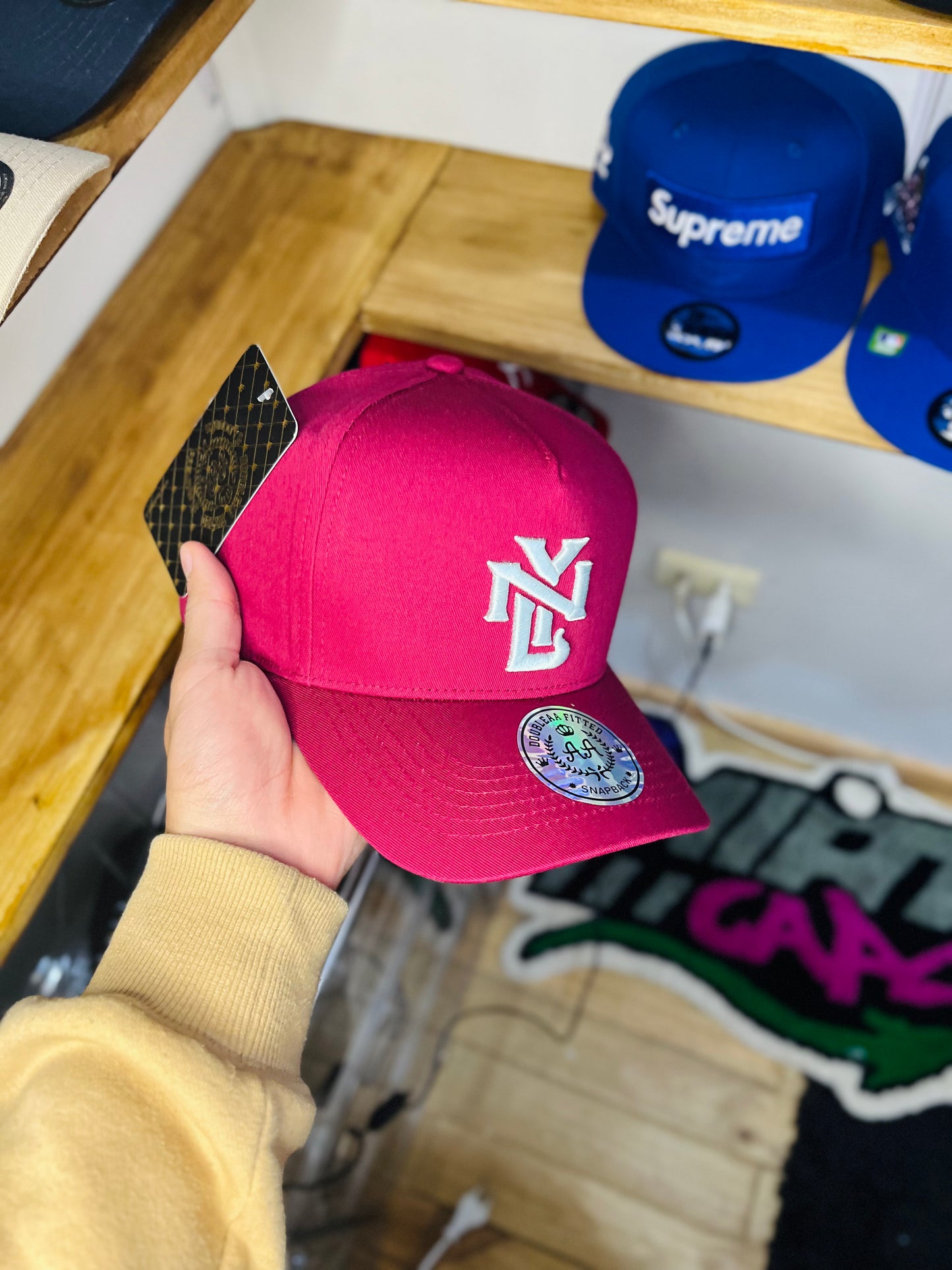 GORRA DOUBLE AA NYL BURDEOS