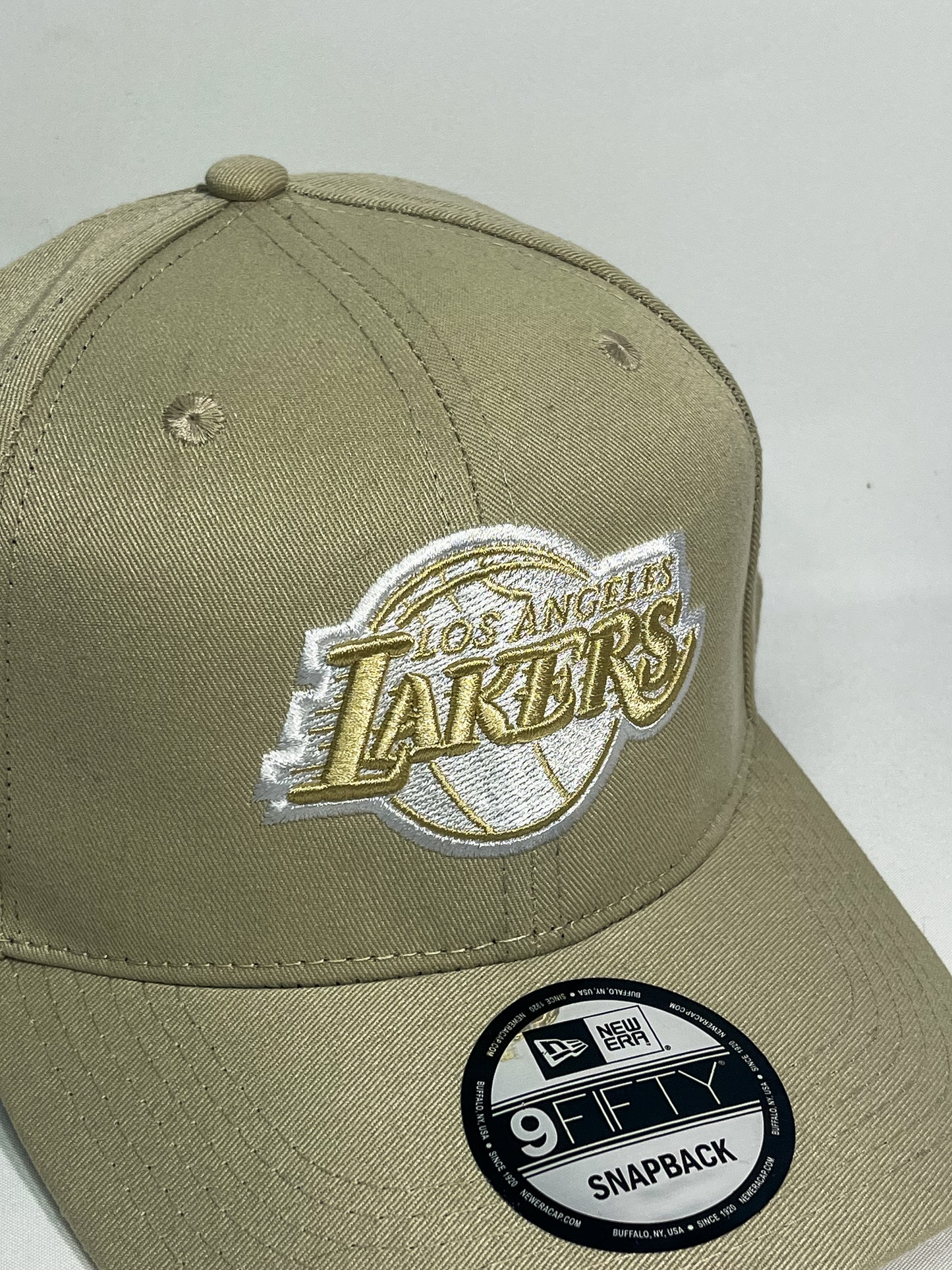 GORRA NEW ERA LAKERS BEIGE AJUSTABLE