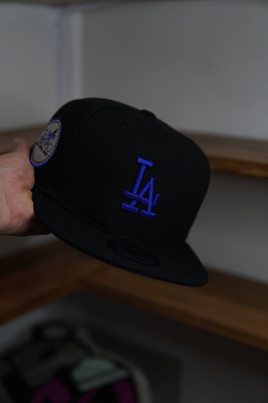 GORRA NEW ERA LOS ANGELES DODGERS NEGRA  AJUSTABLE