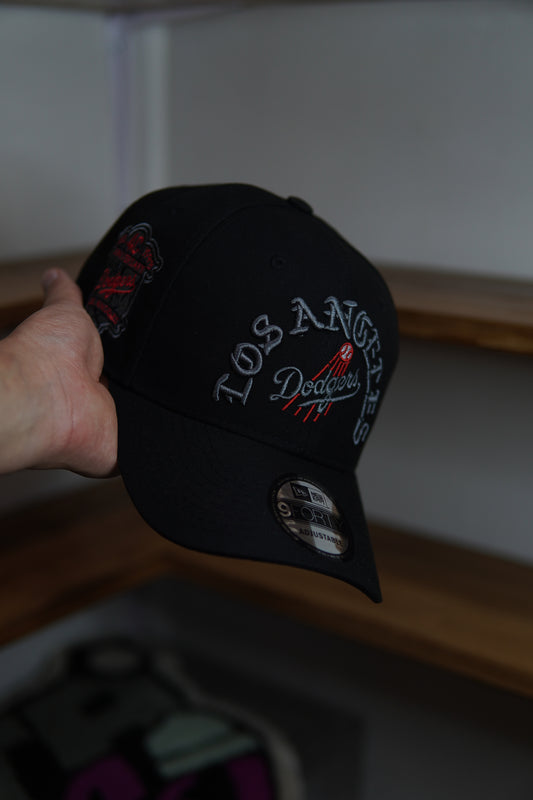 GORRA NEW ERA LOS ANGELES DODGERS NEGRA AJUSTABLE
