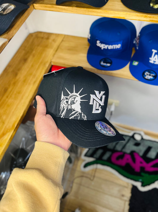 GORRA DOUBLE AA NYL ESTAMPADO