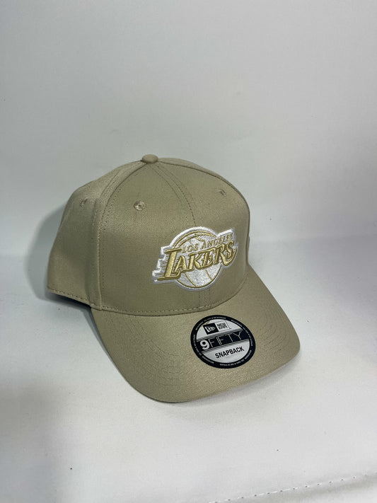 GORRA NEW ERA LAKERS BEIGE AJUSTABLE