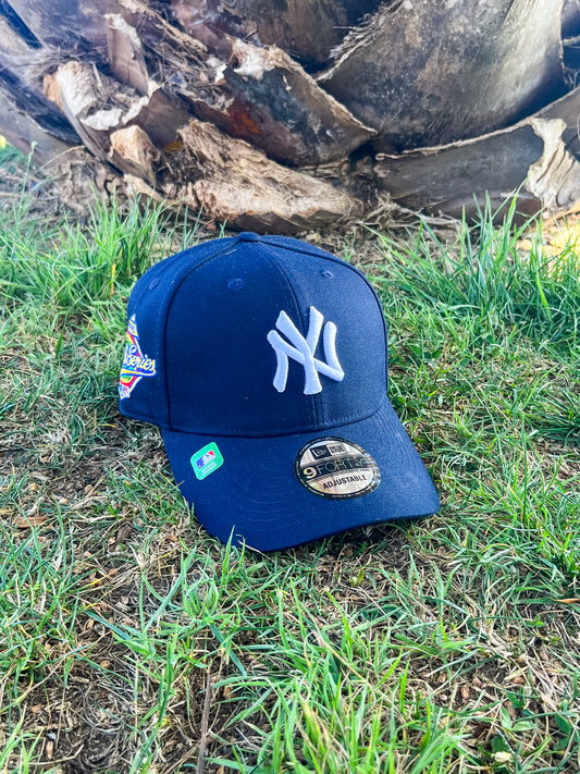 GORRA NEW ERA NEW YORK YANKEES AZUL MARINO PARCHE LATERAL AJUSTABLE