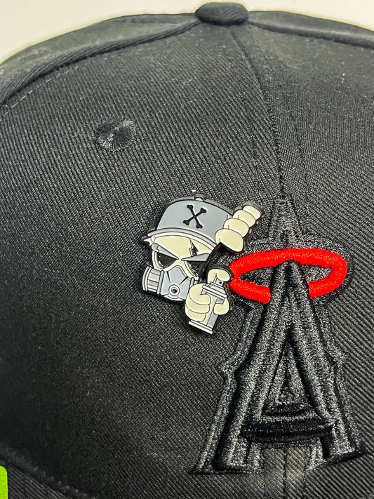 PIN GRIS BONES FITTED