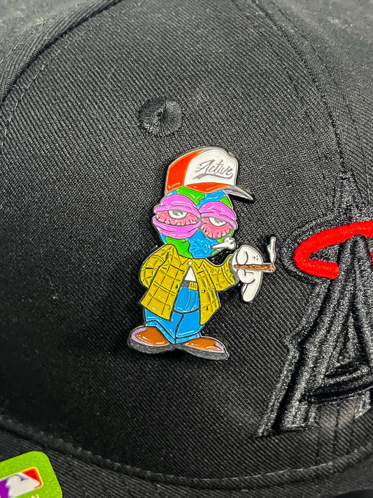 PIN FUMANDO