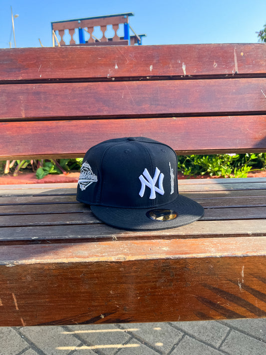 GORRA NEW ERA NEW YORK 59 FIFTY BLACK ESTATUA DE LA LIBERTAD