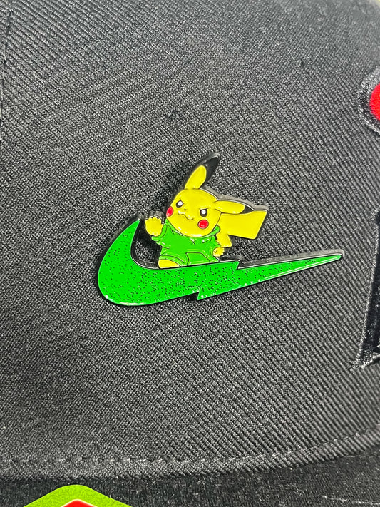 PIN PIKACHU NIKE VERDE