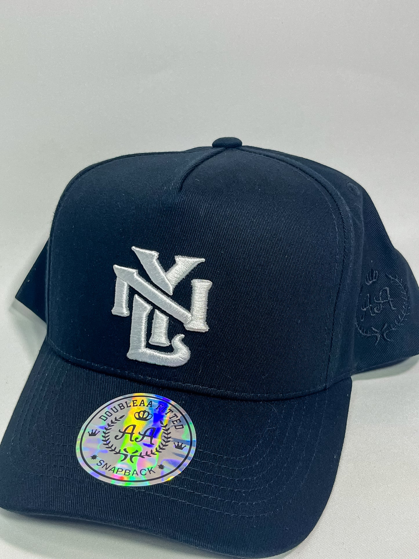GORRA DOUBLE AA NY FITTED BLACK