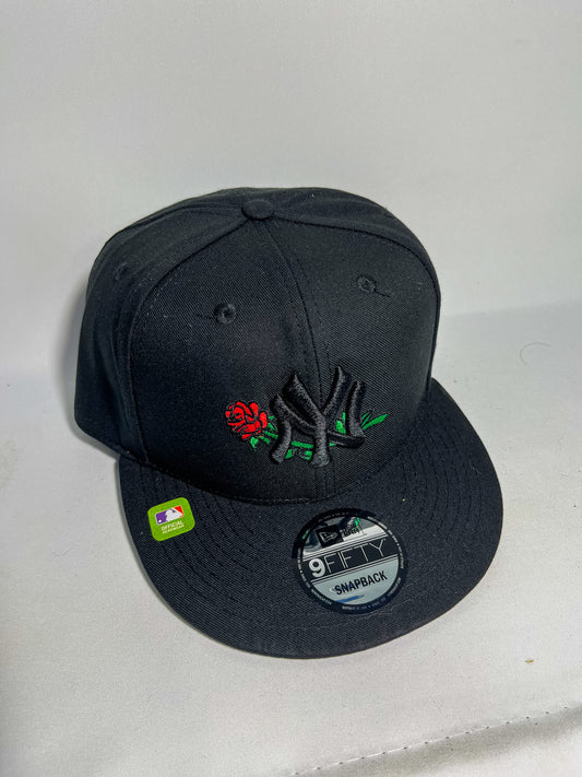 GORRO NEW ERA NEW YORK YANKEES BLACK ROSA
