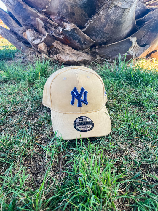 GORRA NEW ERA NEW YORK YANKEES BEIGE AJUSTABLE